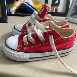 Toddler converse size 6